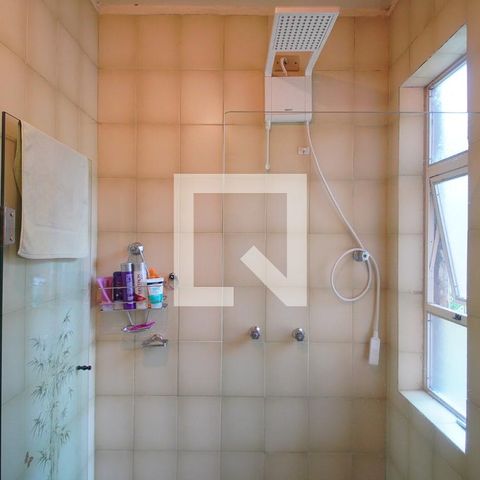 Casa à venda com 273m², 4 quartos e 2 vagasBanheiro