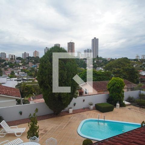 Casa à venda com 273m², 4 quartos e 2 vagasSala - Vista