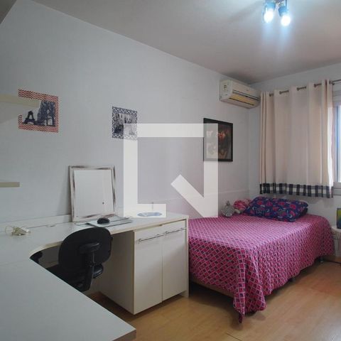 Casa à venda com 273m², 4 quartos e 2 vagasQuarto 3