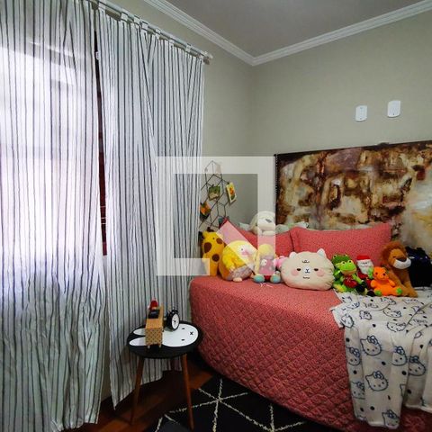 Casa à venda com 280m², 3 quartos e 3 vagas Casa à venda com 280m², 3 quartos e 3 vagasQuarto 1