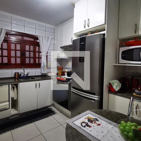 Casa à venda com 280m², 3 quartos e 3 vagas Casa à venda com 280m², 3 quartos e 3 vagasCozinha