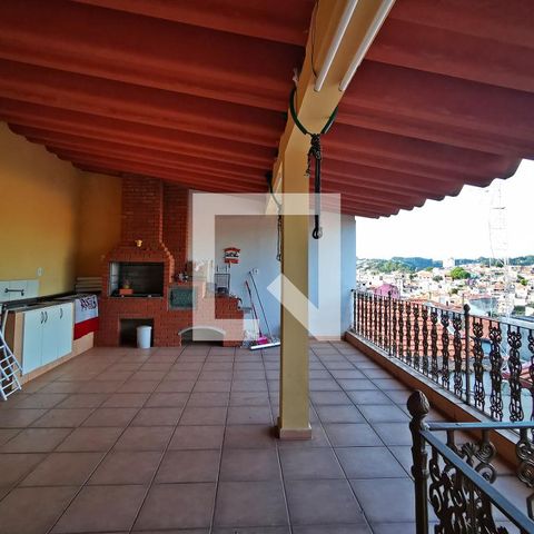 Casa à venda com 280m², 3 quartos e 3 vagas Casa à venda com 280m², 3 quartos e 3 vagasChurrasqueira