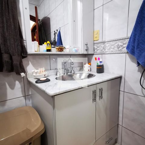 Casa à venda com 280m², 3 quartos e 3 vagas Casa à venda com 280m², 3 quartos e 3 vagasBanheiro