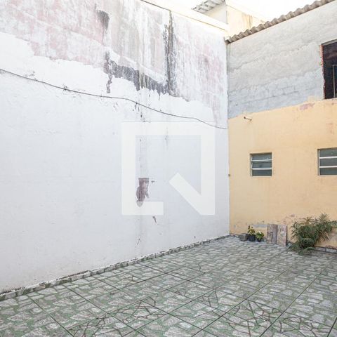 Casa à venda com 50m², 1 quarto e 1 vaga Casa à venda com 50m², 1 quarto e 1 vagaQuintal