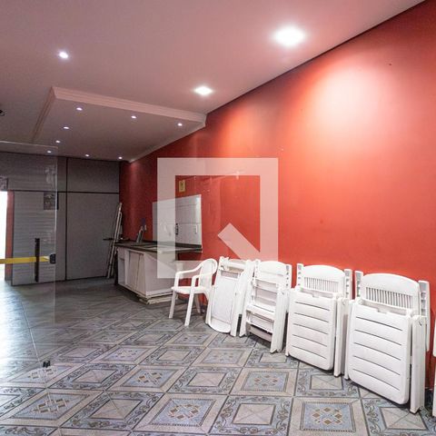 Casa à venda com 50m², 1 quarto e 1 vaga Casa à venda com 50m², 1 quarto e 1 vagaSalão comercial