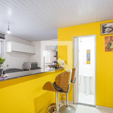 Casa à venda com 50m², 1 quarto e 1 vaga Casa à venda com 50m², 1 quarto e 1 vagaSalaSala