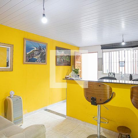 Casa à venda com 50m², 1 quarto e 1 vaga Casa à venda com 50m², 1 quarto e 1 vagaSala