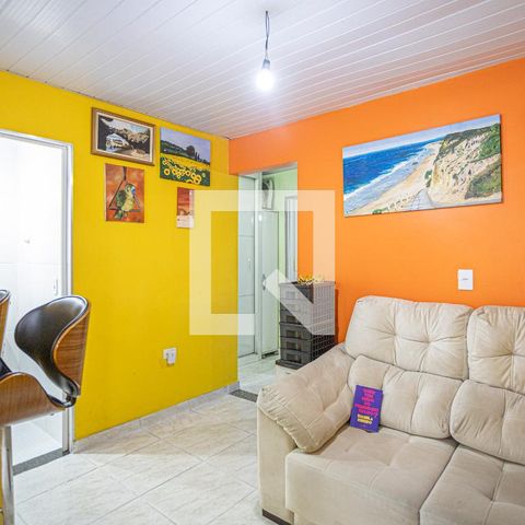 Casa à venda com 50m², 1 quarto e 1 vaga Casa à venda com 50m², 1 quarto e 1 vagaSala