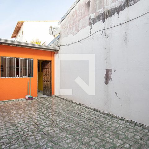 Casa à venda com 50m², 1 quarto e 1 vaga Casa à venda com 50m², 1 quarto e 1 vagaQuintal