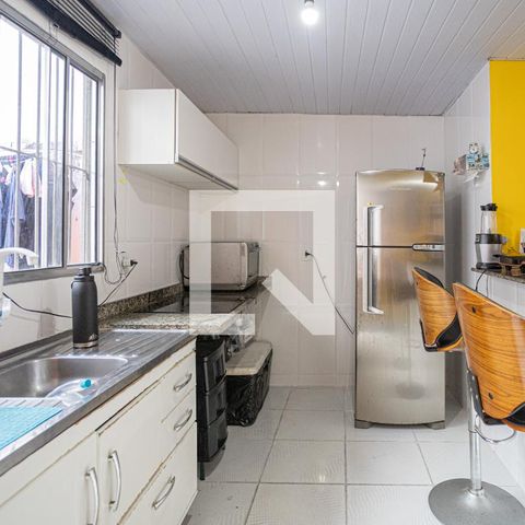 Casa à venda com 50m², 1 quarto e 1 vaga Casa à venda com 50m², 1 quarto e 1 vagaCozinha
