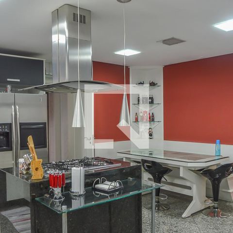 Apartamento à venda com 242m², 4 quartos e 4 vagasCozinha