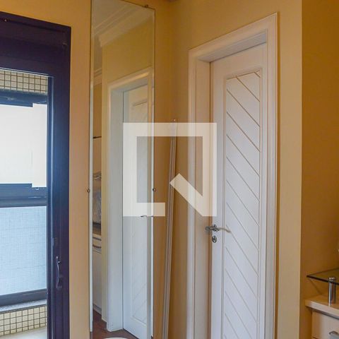 Apartamento à venda com 242m², 4 quartos e 4 vagasQuarto 4 - Suíte