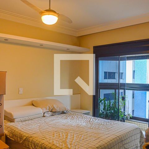 Apartamento à venda com 242m², 4 quartos e 4 vagasQuarto 4 - Suíte