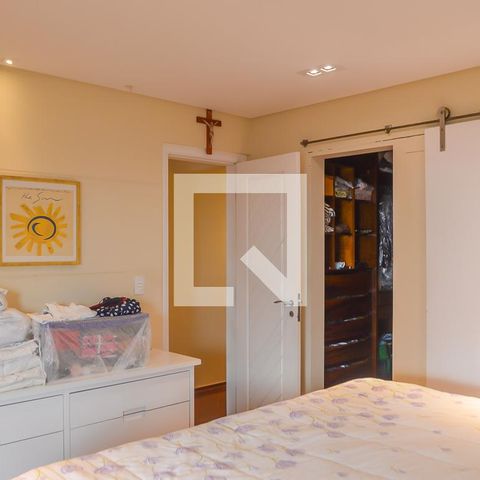 Apartamento à venda com 242m², 4 quartos e 4 vagasQuarto 3 - Suíte