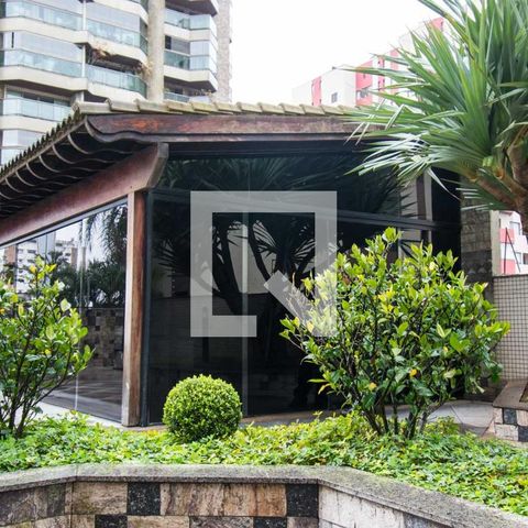 Apartamento à venda com 242m², 4 quartos e 4 vagasÁrea de Serviço