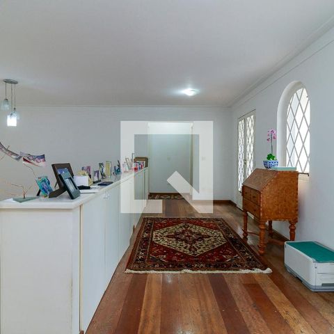 Casa de condomínio à venda com 547m², 4 quartos e 5 vagas Casa de condomínio à venda com 547m², 4 quartos e 5 vagasAnte Sala das Suítes