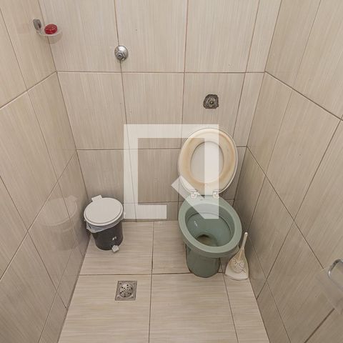 Casa à venda com 360m², 4 quartos e 4 vagasBanheiro sa suite