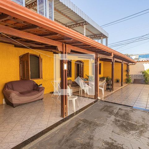 Casa à venda com 360m², 4 quartos e 4 vagasVaranda / quintal