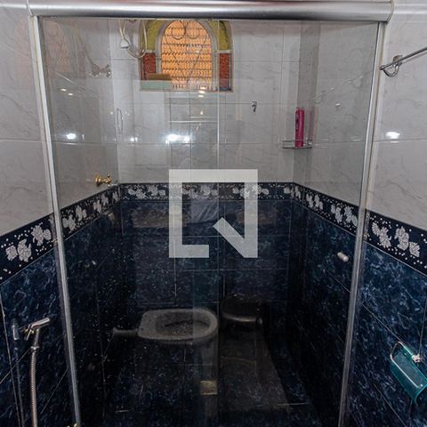 Casa à venda com 360m², 4 quartos e 4 vagasBanheiro da suite