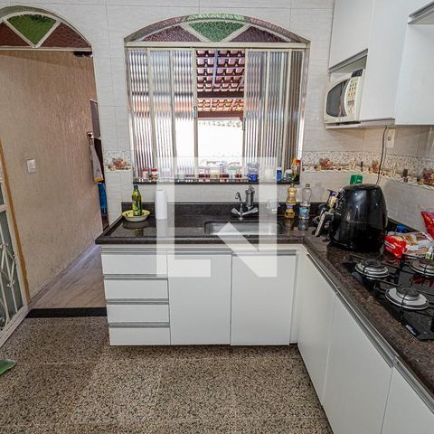 Casa à venda com 360m², 4 quartos e 4 vagasCozinha