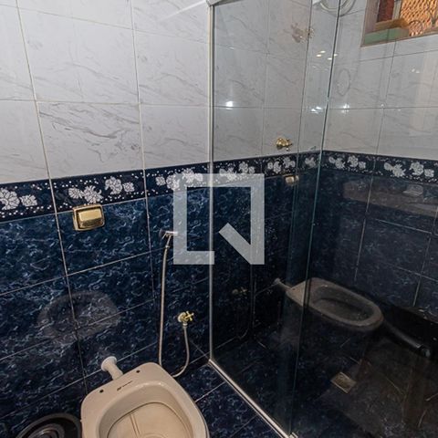 Casa à venda com 360m², 4 quartos e 4 vagasBanheiro da suite