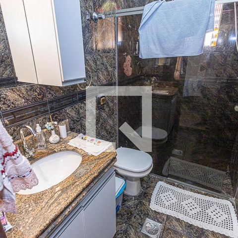 Casa à venda com 360m², 4 quartos e 4 vagasBanheiro social