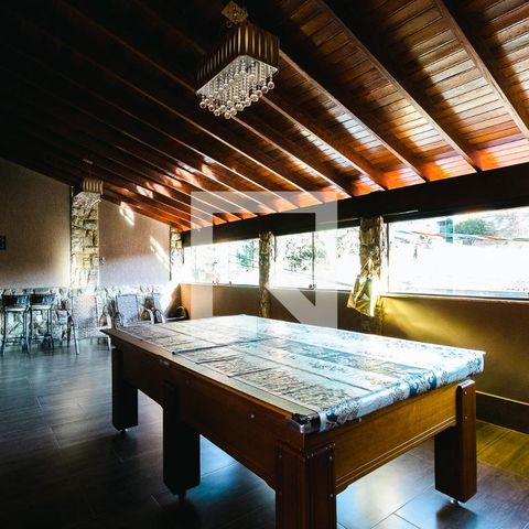 Casa à venda com 300m², 4 quartos e 3 vagasVaranda