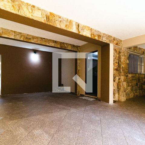 Casa à venda com 300m², 4 quartos e 3 vagasGaragem