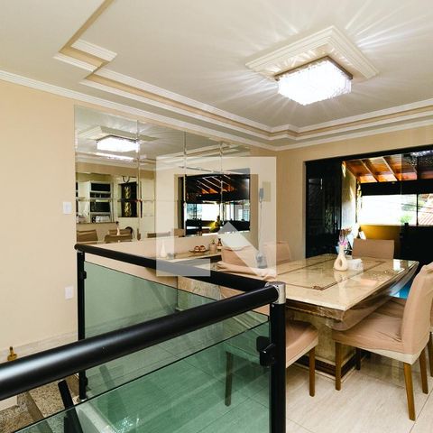 Casa à venda com 300m², 4 quartos e 3 vagasSala de Jantar