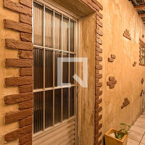 Casa à venda com 149m², 3 quartos e 2 vagasEntrada