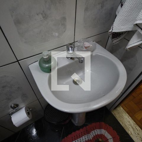 Casa à venda com 91m², 3 quartos e sem vagaBanheiro