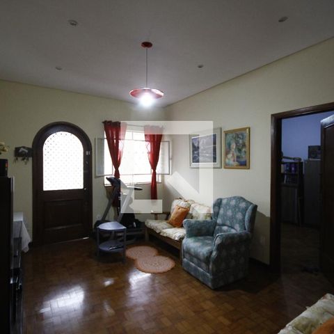 Casa à venda com 91m², 3 quartos e sem vagaSala