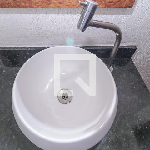 Casa à venda com 125m², 3 quartos e 4 vagas Casa à venda com 125m², 3 quartos e 4 vagasBanheiro 2