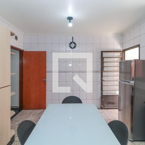 Casa à venda com 125m², 3 quartos e 4 vagas Casa à venda com 125m², 3 quartos e 4 vagasCozinha