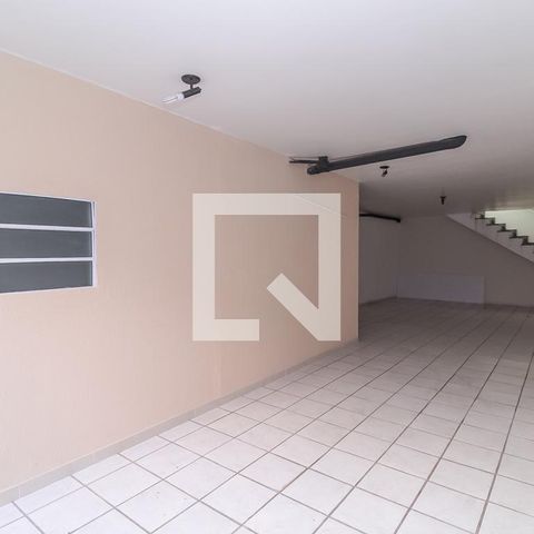 Casa à venda com 125m², 3 quartos e 4 vagas Casa à venda com 125m², 3 quartos e 4 vagasGaragem