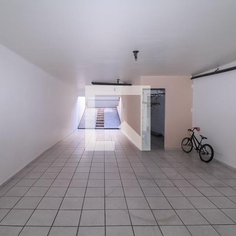 Casa à venda com 125m², 3 quartos e 4 vagas Casa à venda com 125m², 3 quartos e 4 vagasGaragem