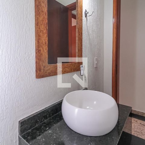 Casa à venda com 125m², 3 quartos e 4 vagas Casa à venda com 125m², 3 quartos e 4 vagasBanheiro 2
