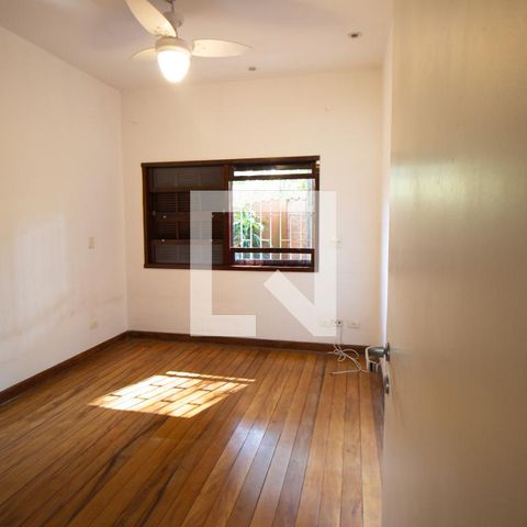 Casa à venda com 350m², 5 quartos e 10 vagasQuarto 2