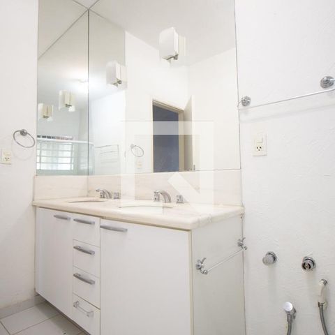 Casa à venda com 350m², 5 quartos e 10 vagasBanheiro