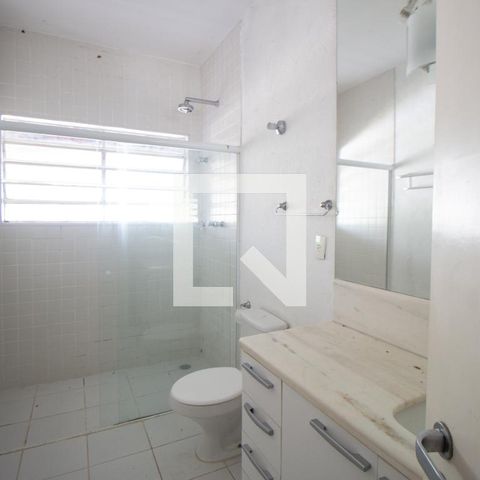 Casa à venda com 350m², 5 quartos e 10 vagasBanheiro
