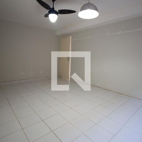 Casa à venda com 350m², 5 quartos e 10 vagasSala