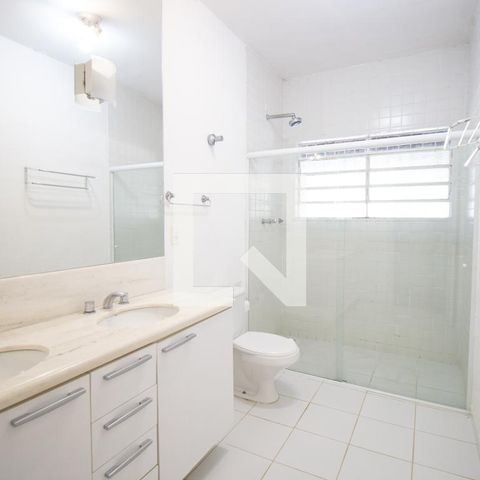Casa à venda com 350m², 5 quartos e 10 vagasBanheiro