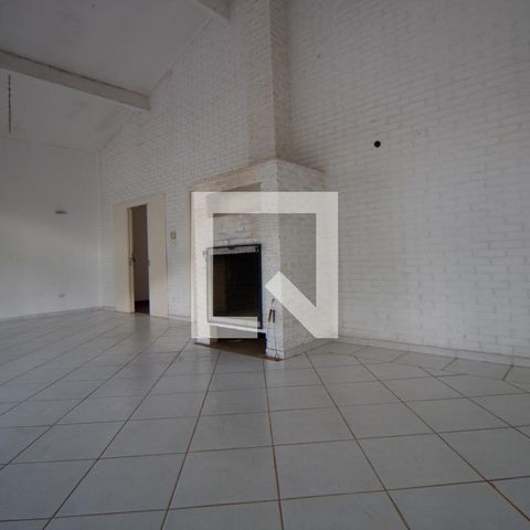 Casa à venda com 350m², 5 quartos e 10 vagasSala