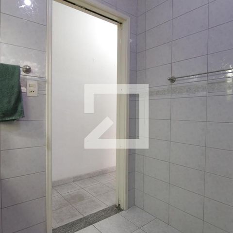 Casa à venda com 158m², 4 quartos e 2 vagasBanheiro
