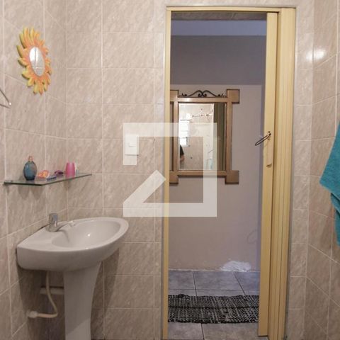 Casa à venda com 158m², 4 quartos e 2 vagasBanheiro