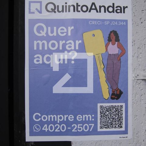 Casa à venda com 158m², 4 quartos e 2 vagasFachada