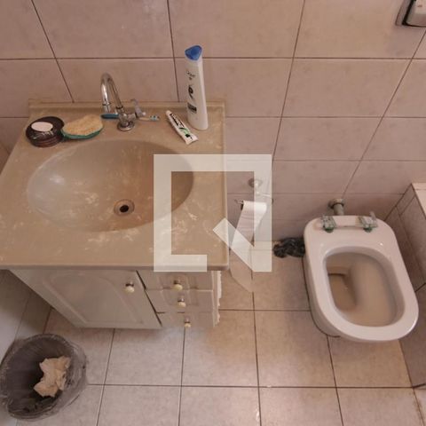 Casa à venda com 158m², 4 quartos e 2 vagasBanheiro