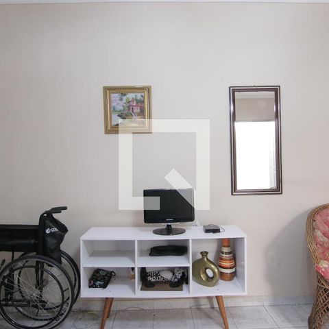 Casa à venda com 158m², 4 quartos e 2 vagasSala