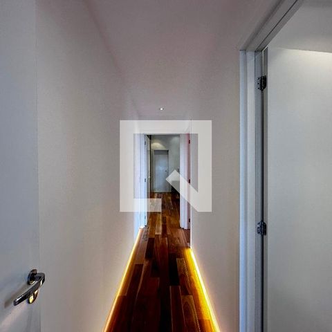 Apartamento à venda com 157m², 3 quartos e 2 vagasCorredor Quartos