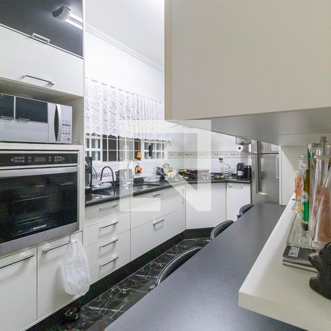 Casa à venda com 180m², 2 quartos e 4 vagasCozinha